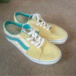 Vans (6.5W OR 5M) Yellow and Teal Felt Checkered Lace Up Sneakers